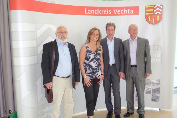 Besuch beim Ersten Kreisrat des Landkreises Vechta, Herbert Winkel, begleitet von Josef Diersen und Jürgen Hillen vom Kreisverband Vechta der Grünen